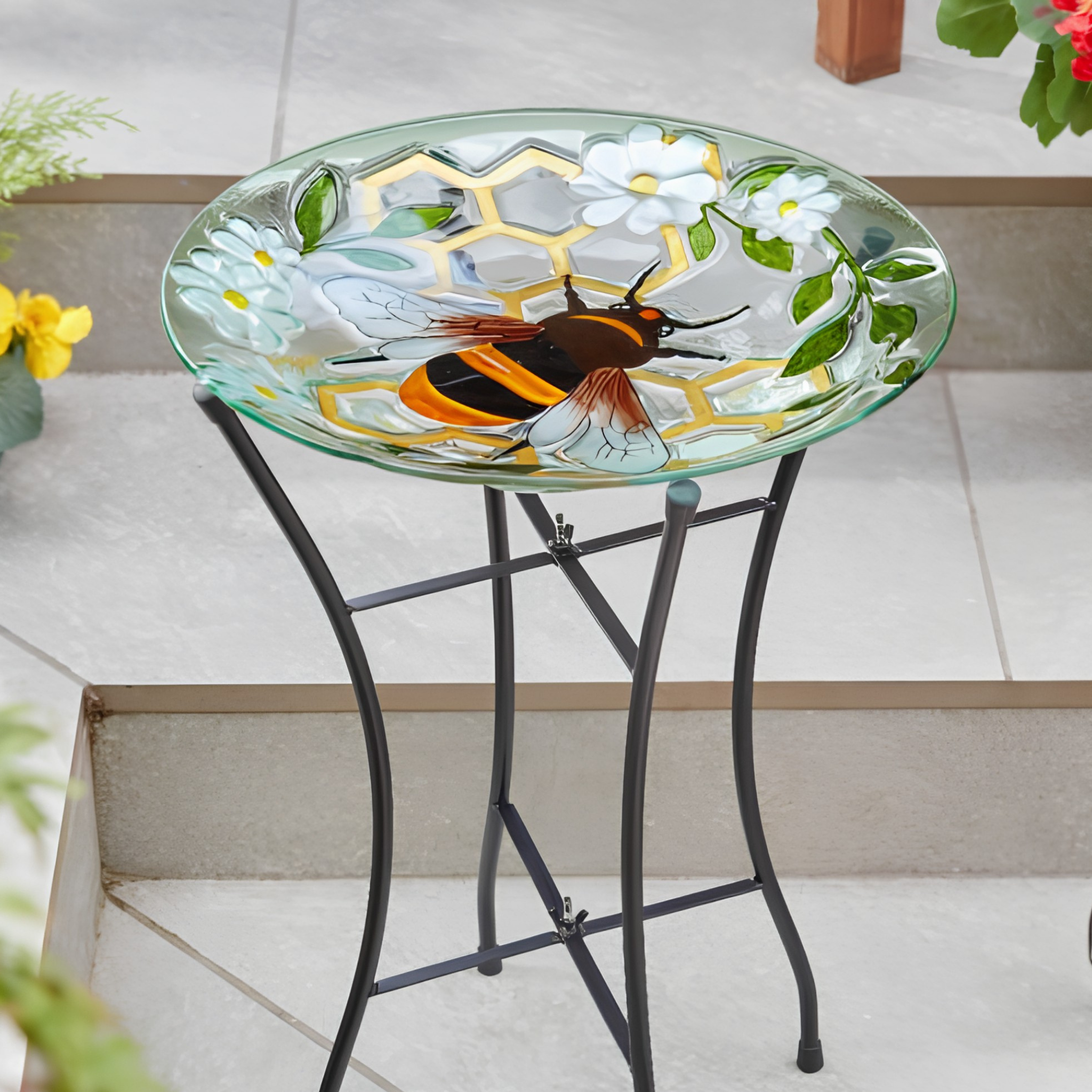Bird Bath - Bee