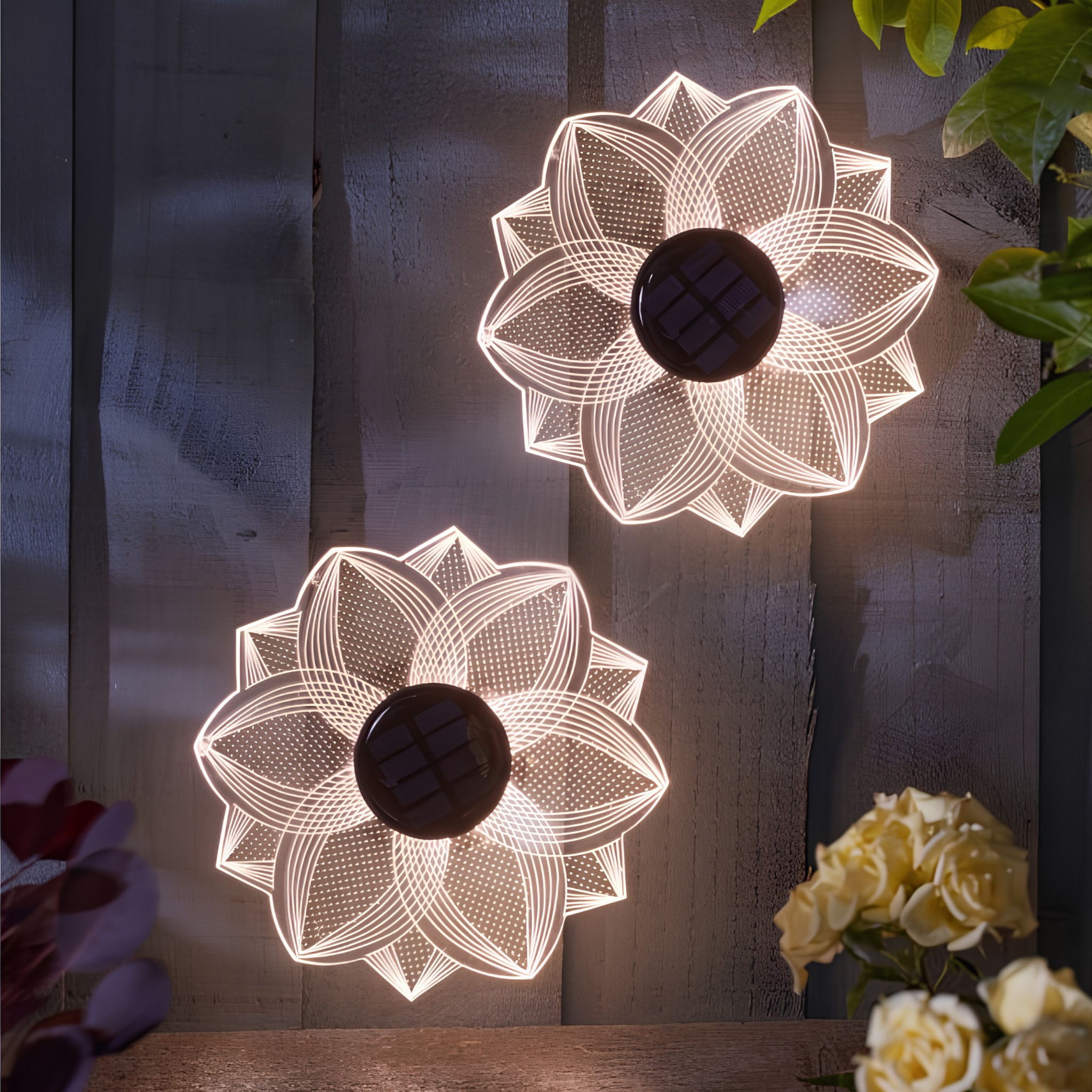 Bloom Line Fence and  Wall Décor 2pk