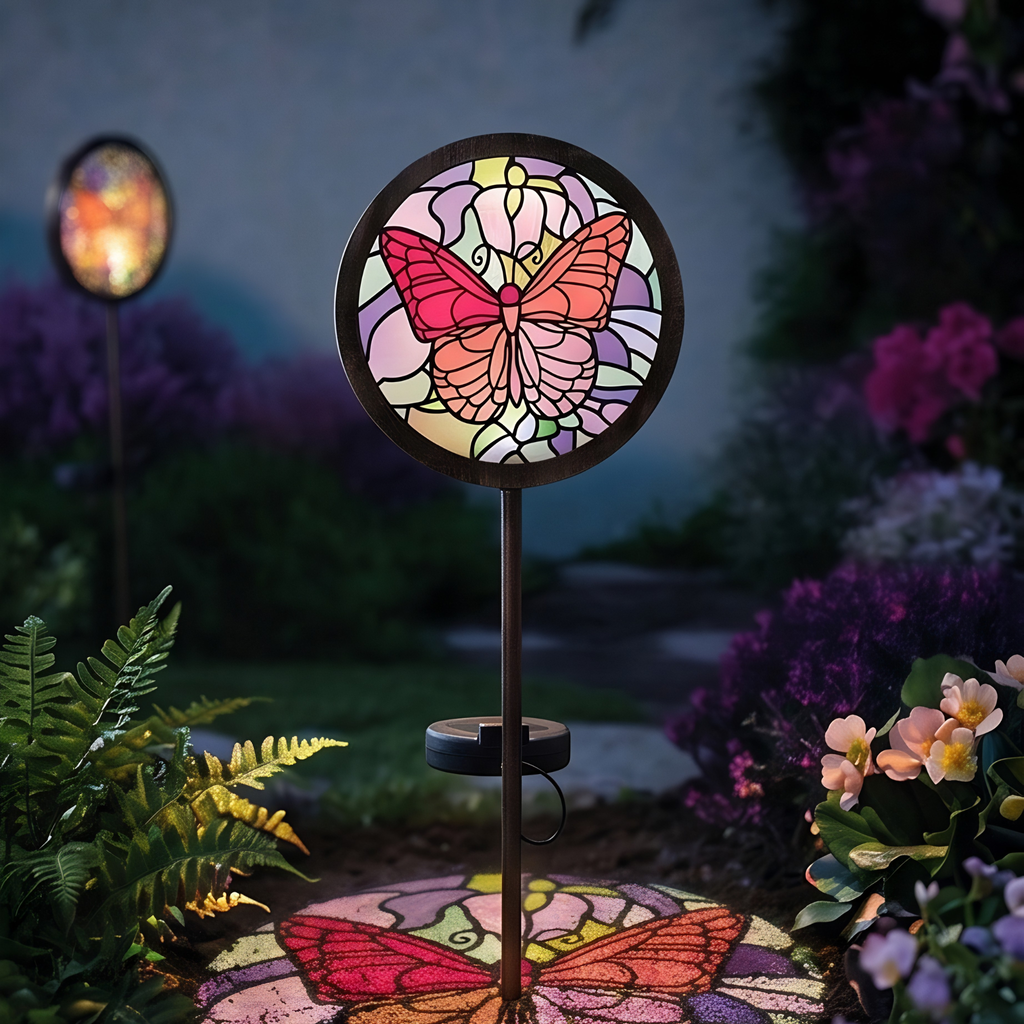 Solar Tiffany Lanterns and Stakes